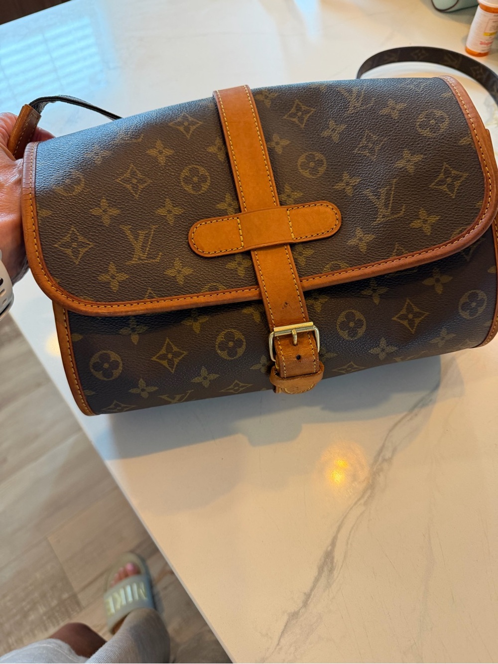 Louis Vuitton Monogram Canvas Messenger Bag with Natural Leather Trim - Picture 2 of 14